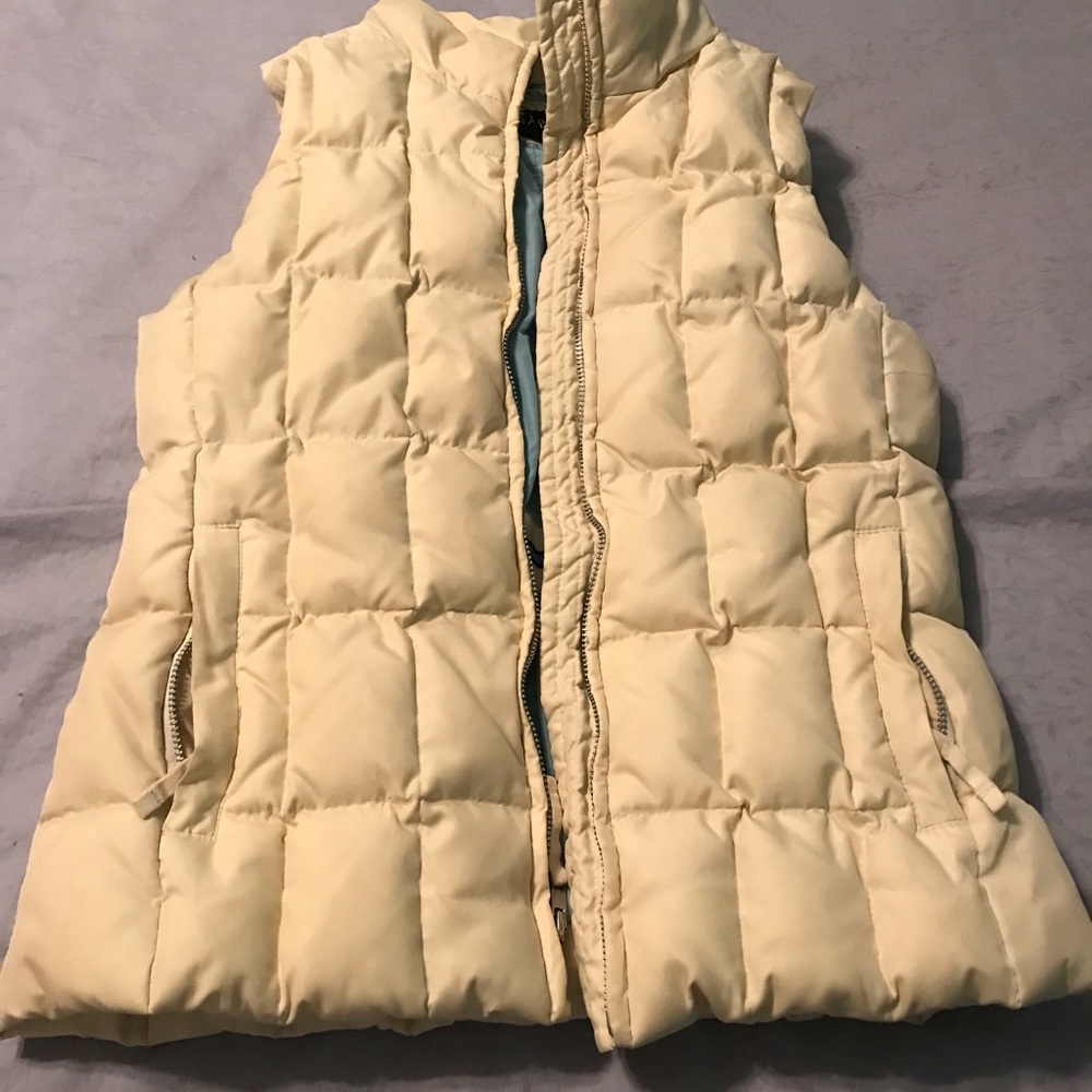 Gap down vest